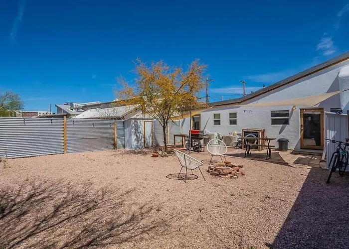 Barrio - Historic 1900 Adobe In Downtown Apartment *
