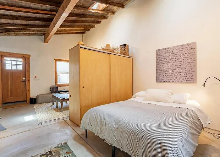 Apartment Barrio - Historic 1900 Adobe In Downtown